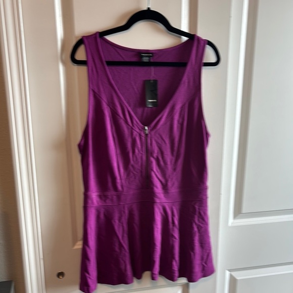 Womens NWT Torrid Purple Peplum Zip Front Tank Top Size 0X - Picture 2 of 5